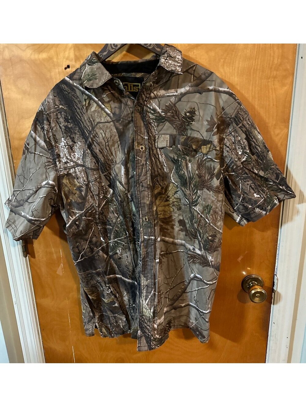 Walls button up camo shirt size xl